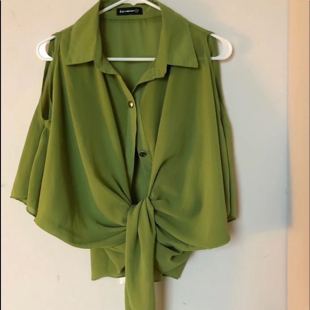 Green button down